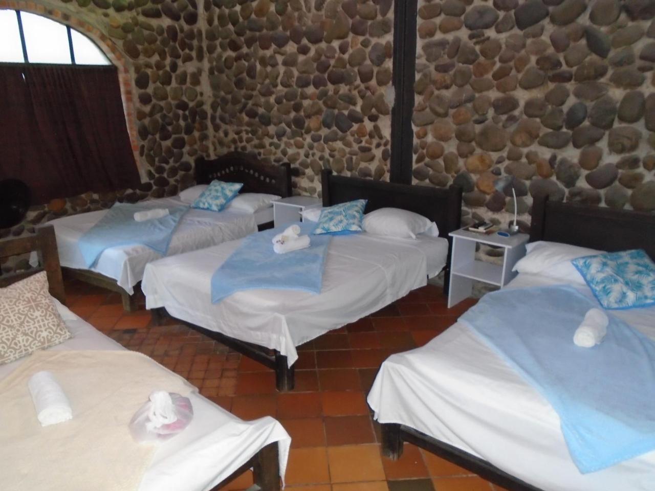 Llano Dorado Hotel Campestre Granja Campo Alegre エクステリア 写真