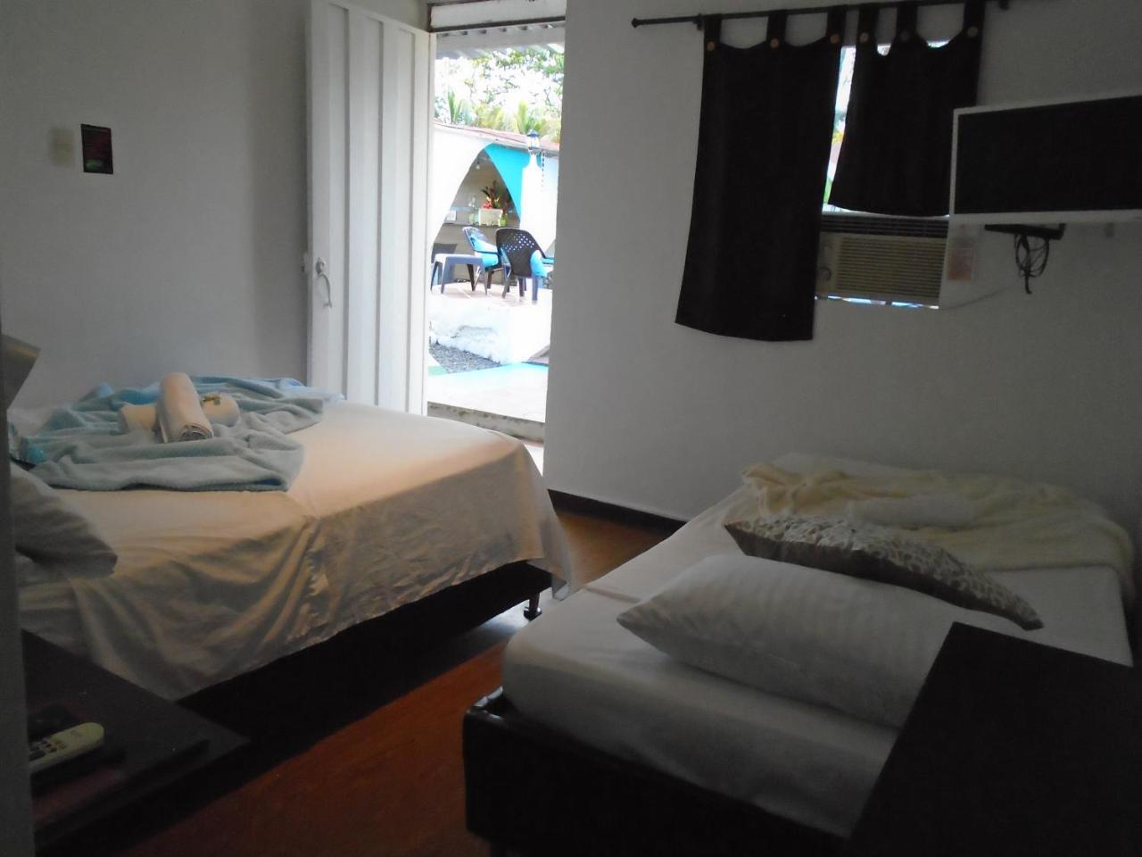 Llano Dorado Hotel Campestre Granja Campo Alegre エクステリア 写真